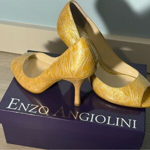 Enzo Angiolini Mustard Yellow Heels
